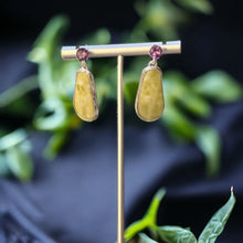 Load image into Gallery viewer, Amethyst and Lemon Quartz Dangle Sterling Silver Earrings
