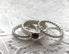 Load image into Gallery viewer, Red Garnet Ring Set

