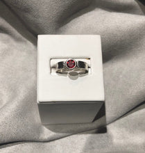 Load image into Gallery viewer, Unique Red Garnet Solitaire Ring
