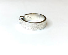 Load image into Gallery viewer, Genuine Blue Topaz Ring
