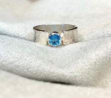 Load image into Gallery viewer, Genuine Blue Topaz Ring
