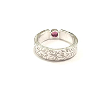 Load image into Gallery viewer, Genuine Ruby Family Ring
