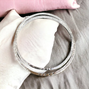 Inspirational Bangle Bracelet - Sisters