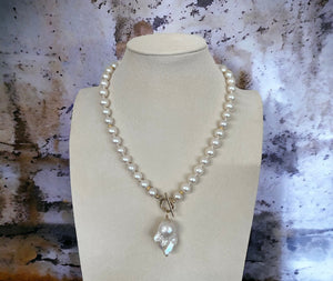 Baroque Pearl Necklace